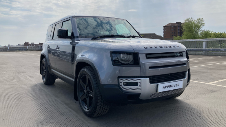 Land Rover Defender 3.0 D300 HSE 110 5dr Auto Diesel Estate